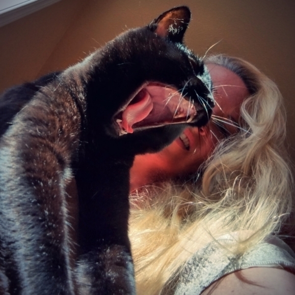 Meet your Posher, Jaime - Picture 5 of 15